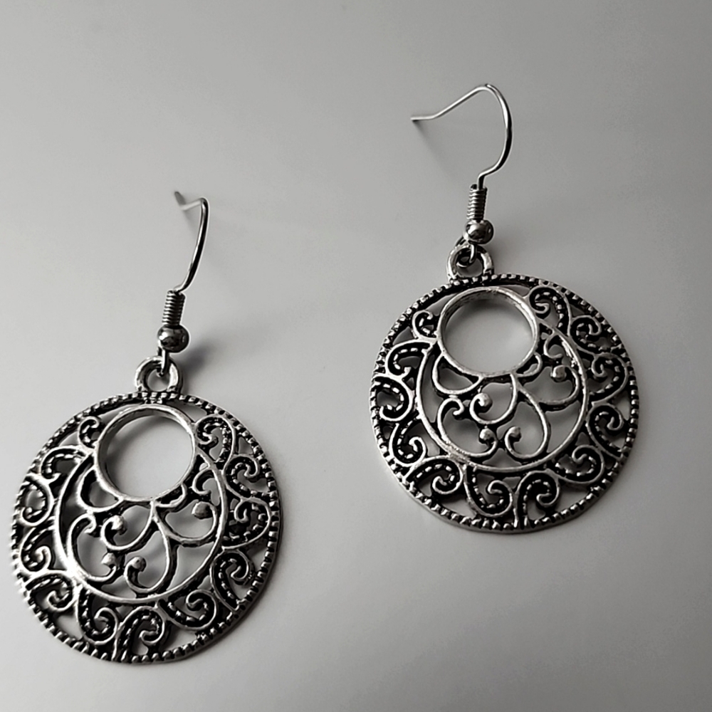 Silver Filigree Earrings